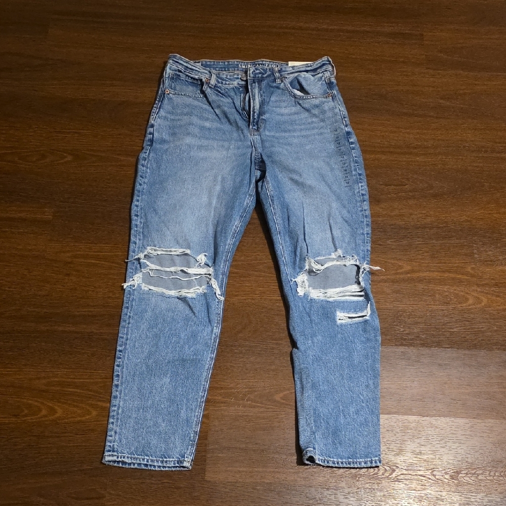 American Eagle Outfitters Men's Light Blue Ripped Jeans